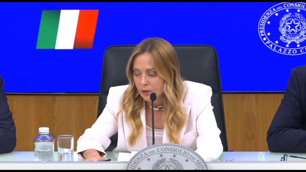 Meloni: alleati Vannacci? Futuro Nazionale vota contro centro destra Meloni: alleati Vannacci? Futuro Nazionale vota contro centro destra